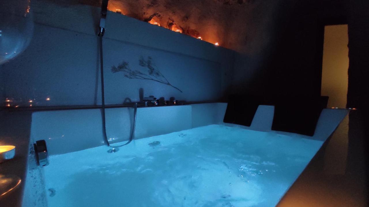 Las Cuevas Del Agua Chinchón Kültér fotó